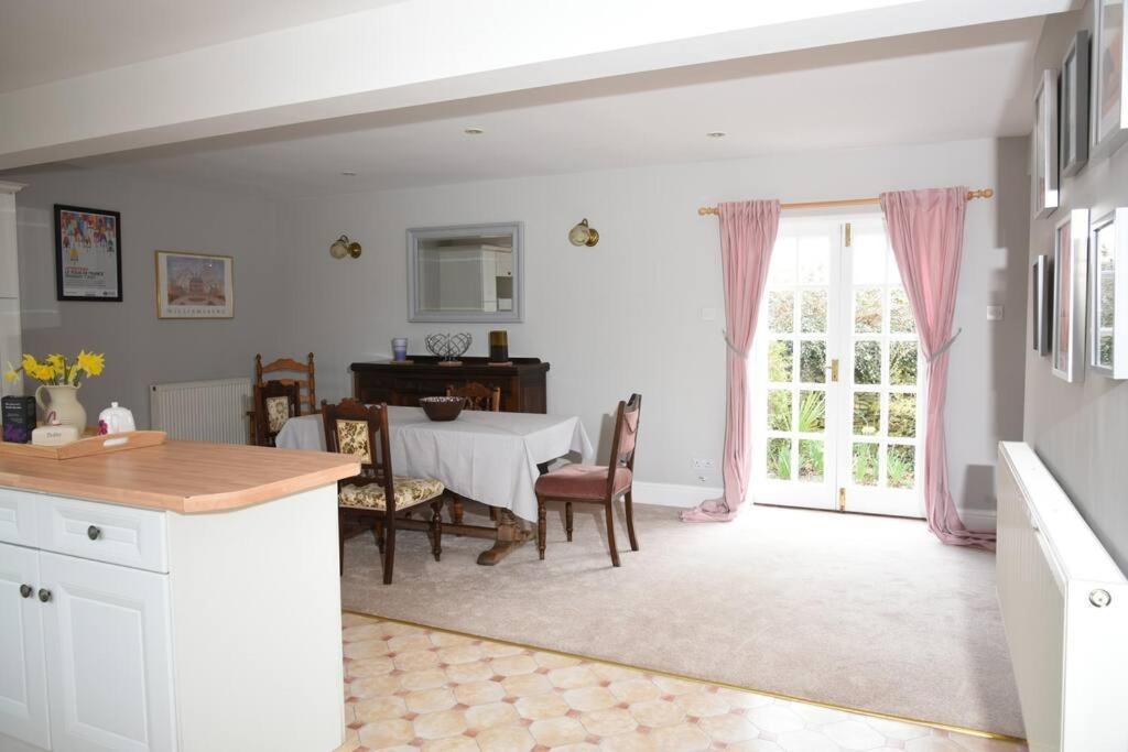 Cotswold Dog-Friendly Holiday Home สเตราด์ ภายนอก รูปภาพ